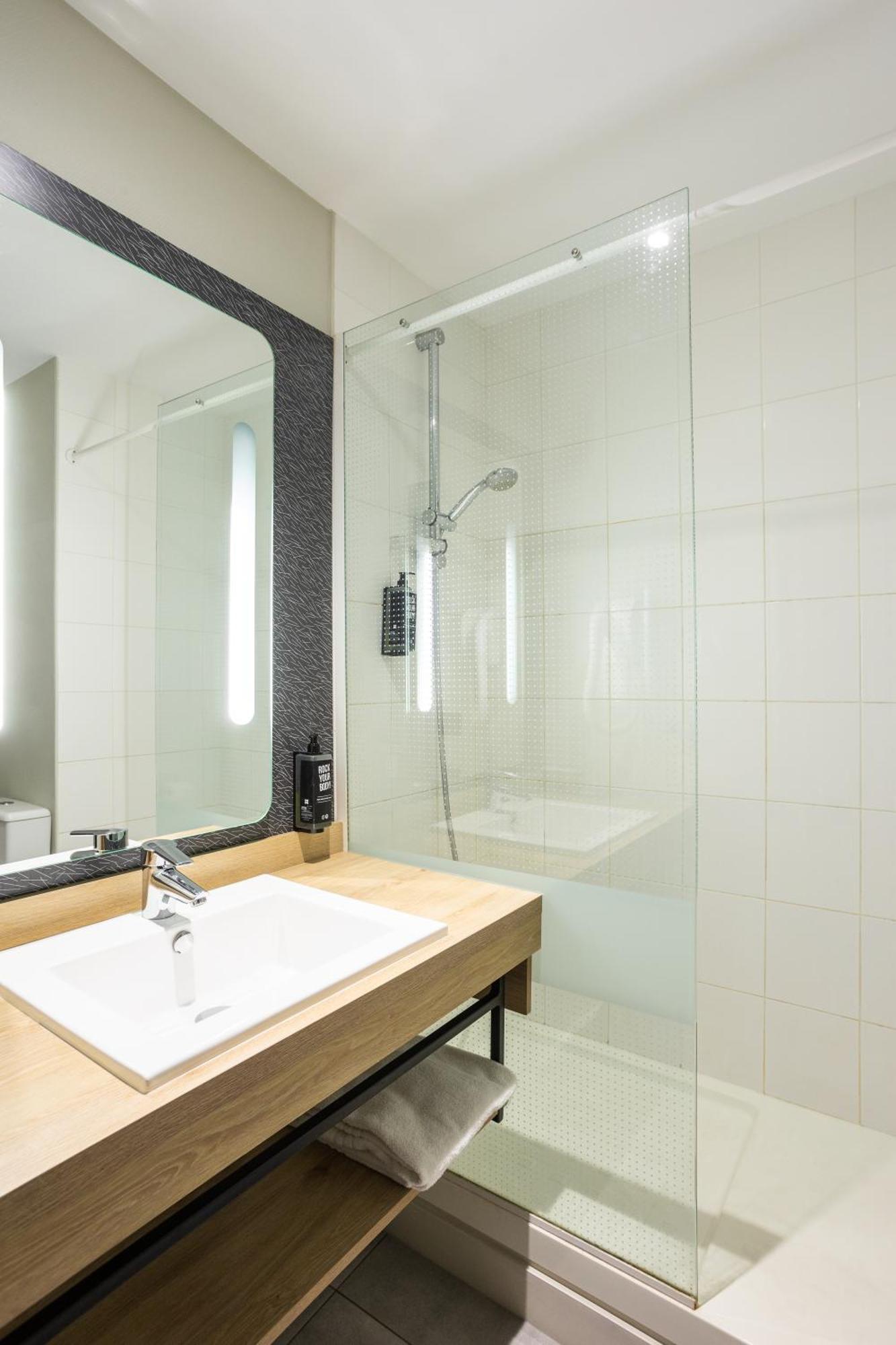 Ibis Angouleme Nord Hotel Champniers  Exterior photo
