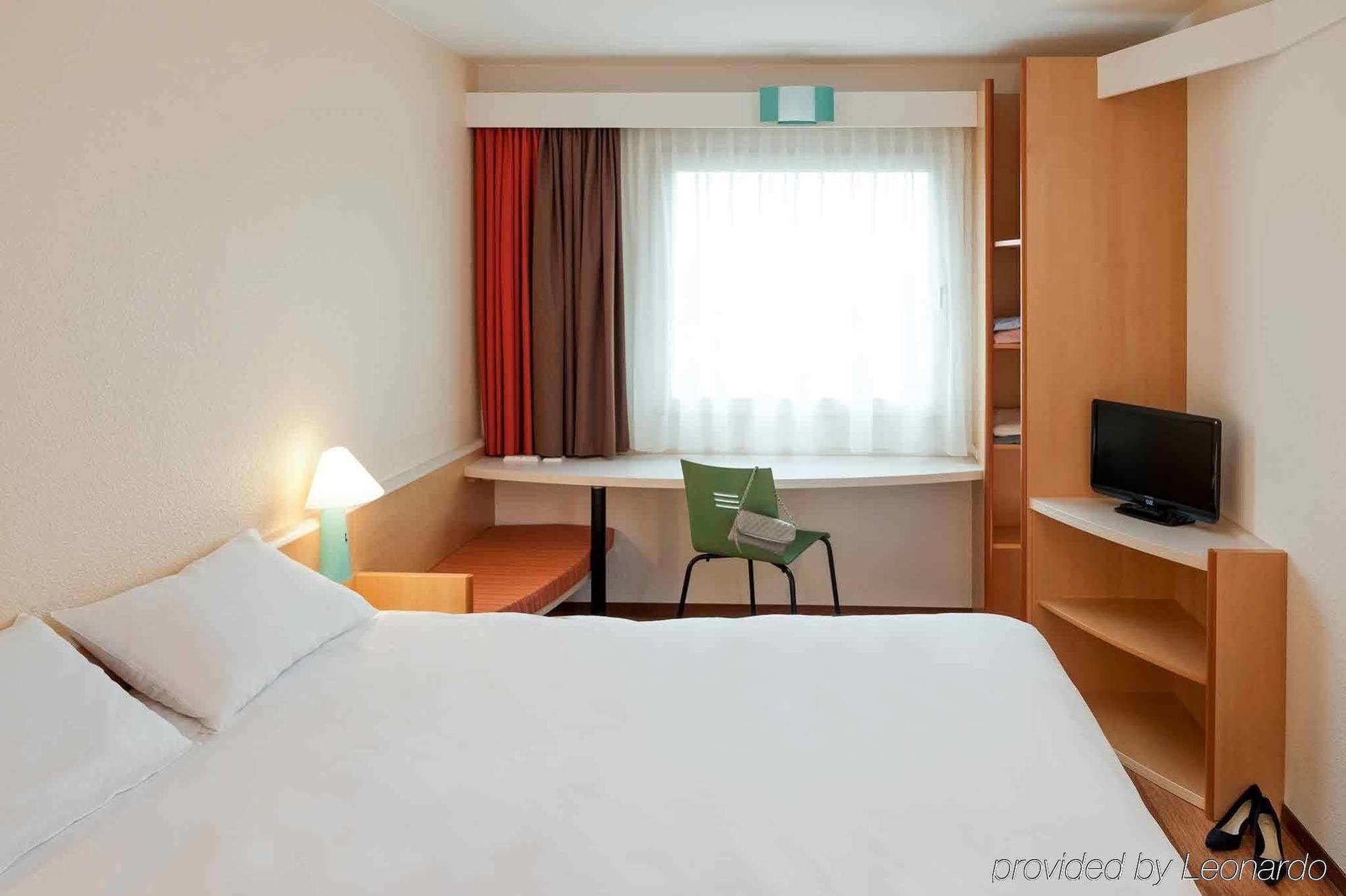 Ibis Angouleme Nord Hotel Champniers  Exterior photo